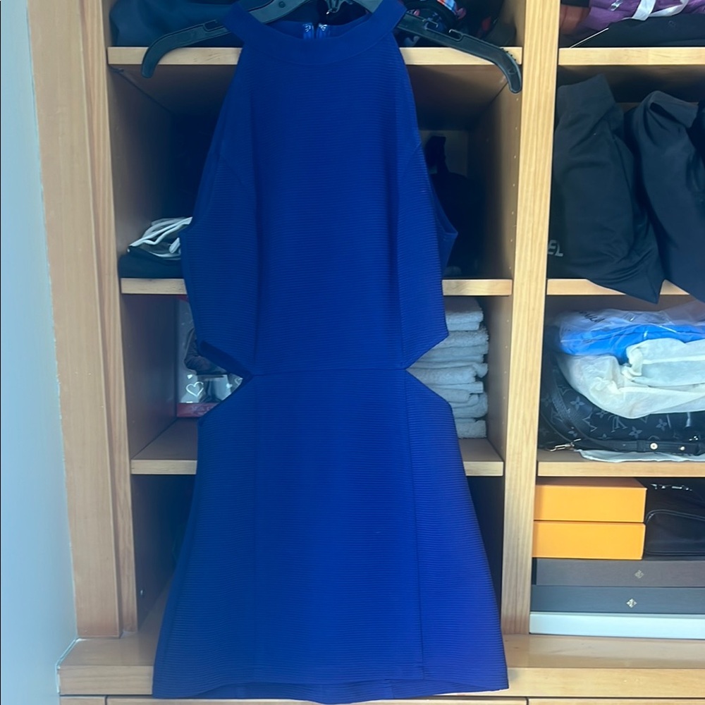 Glamorous Blue Sheath Cocktail Dress with Halter Neckline